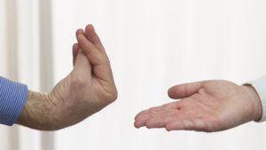La mano a carciofo, per indicare perplessità